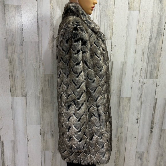 Dennis by Dennis Basso Platinum Faux Fur Coat - Picture 10 of 13